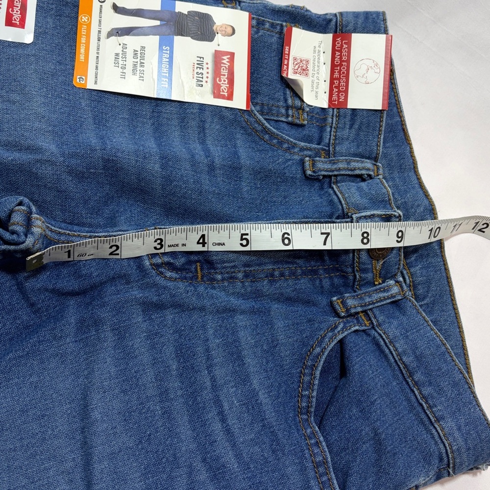 Boys wrangler NWT straight fit jeans size 12 slim flex - Picture 5 of 10